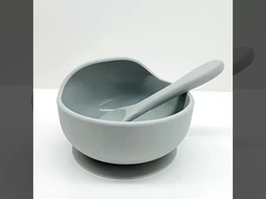 Bàn silicone cho trẻ em